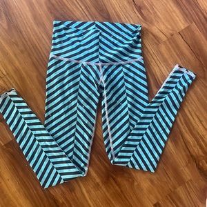 Teeki blue Yin-Yang leggings